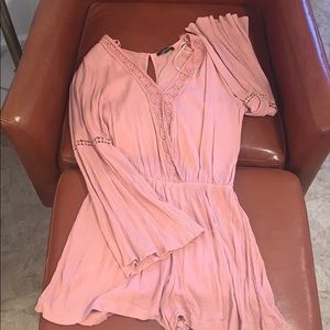 Flare sleeve romper
